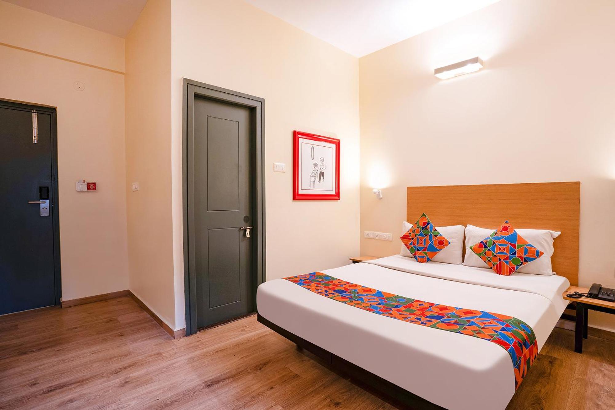Fabhotel Royal Sterling- Manyata Tech Park Бенґалуру Екстер'єр фото
