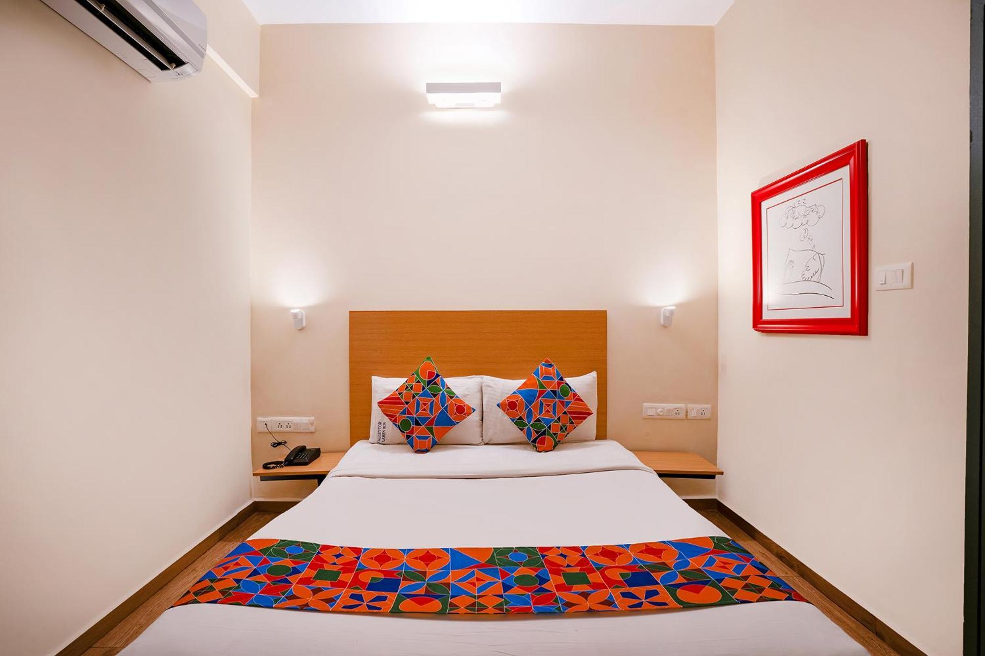 Fabhotel Royal Sterling- Manyata Tech Park Бенґалуру Екстер'єр фото